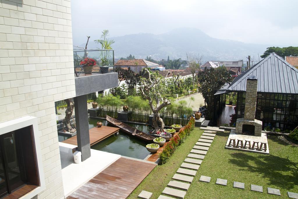 D Green Villa Lembang Habitación foto